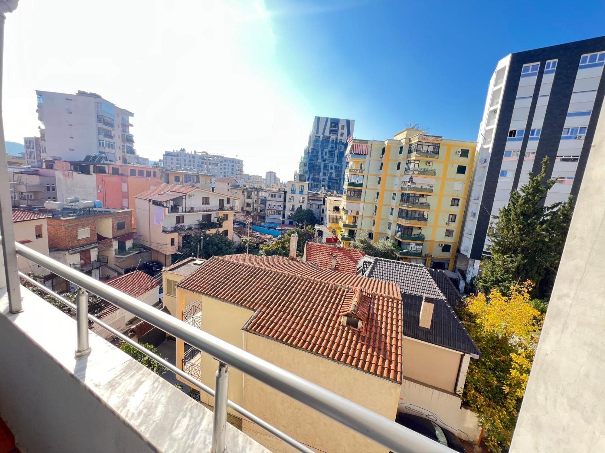 Sunlit House City Center Tirana Exterior photo